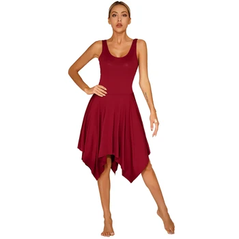 Дамско модерно лирична танцово без ръкави рокля с асиметрични подолом, рокли-чорапогащник с появата на облегалката, балет танцови за изказвания по време на партита